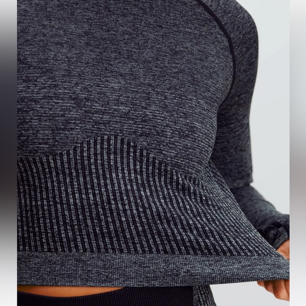 Fabletics Crop Top Stretchy / Med. - Picture 4 of 16